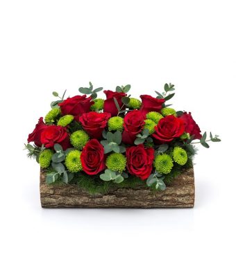 Dekoratif Kütükte Kırmızı Güller